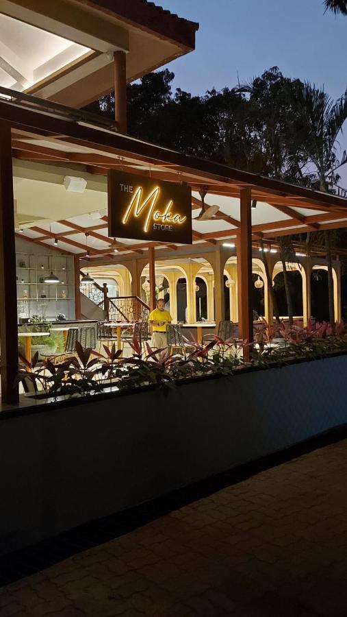 Outpost@Alibaug Otel Alībāg Dış mekan fotoğraf