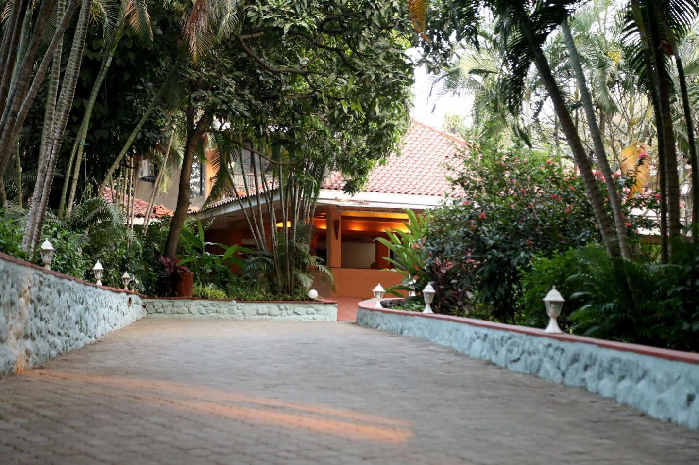 Outpost@Alibaug Otel Alībāg Dış mekan fotoğraf