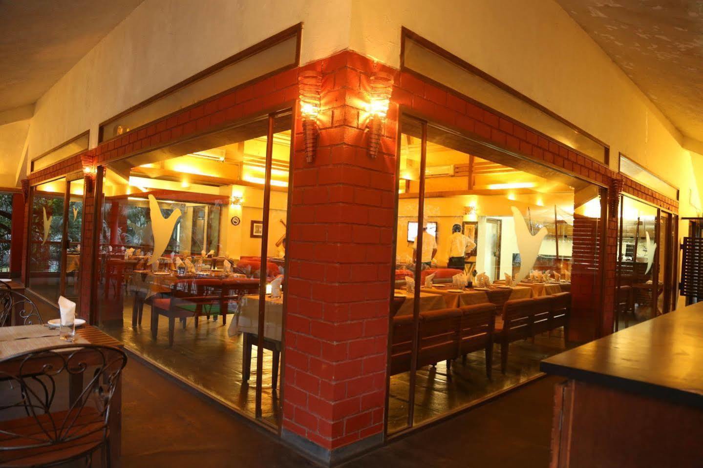 Outpost@Alibaug Otel Alībāg Dış mekan fotoğraf